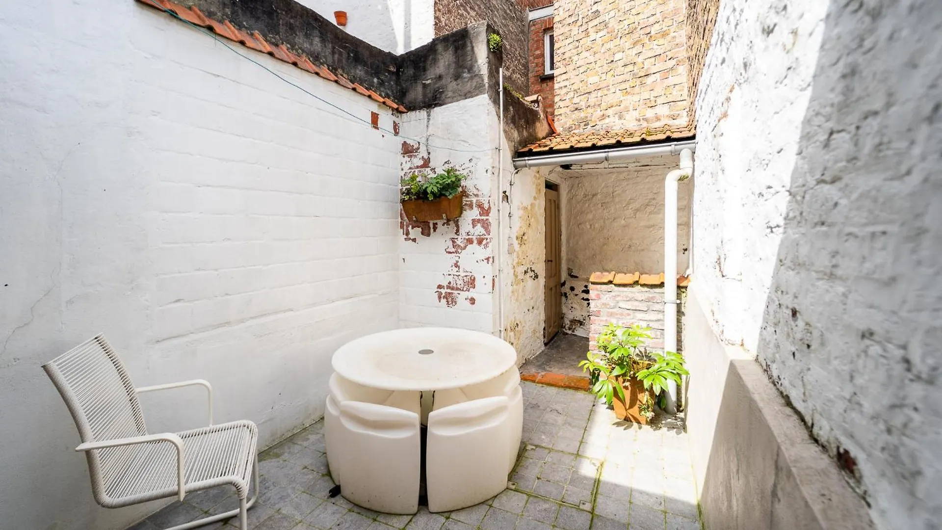 Charmante Rijwoning Villa Brugge 0*,  Belgien